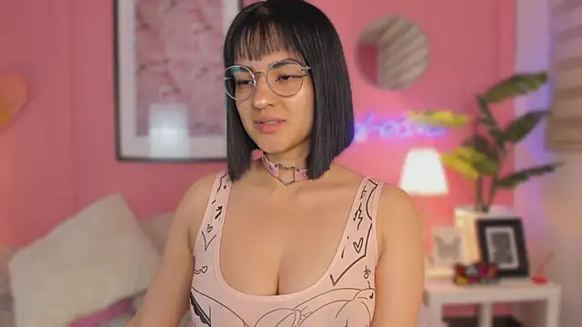 Snapshot of SoySaraa chatting on October 11, 2025, 6:34 am SoySaraa online show from October 11, 2025, 6:34 am