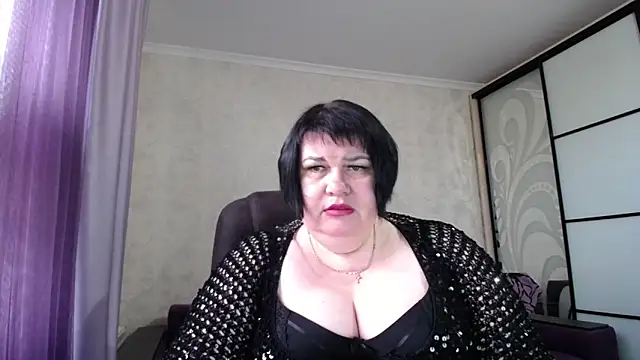 JuicyLady Di online show from October 1, 2025, 4:51 am