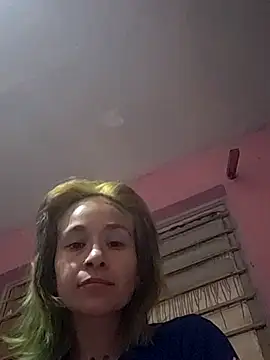 Snapshot of fablob23 chatting on April 3, 2026, 11:41 am fablob23 online show from April 3, 2026, 11:41 am