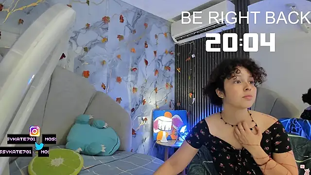 Katemoss70 online show from November 4, 2025, 12:26 pm