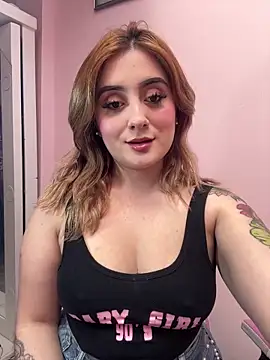 Sam Thompsoon  online show from January 7, 2025, 6:35 pm