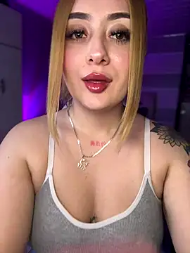 Sam Thompsoon  online show from November 7, 2025, 2:22 am