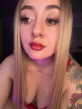 Sam Thompsoon  online show from April 11, 2026, 2:27 am