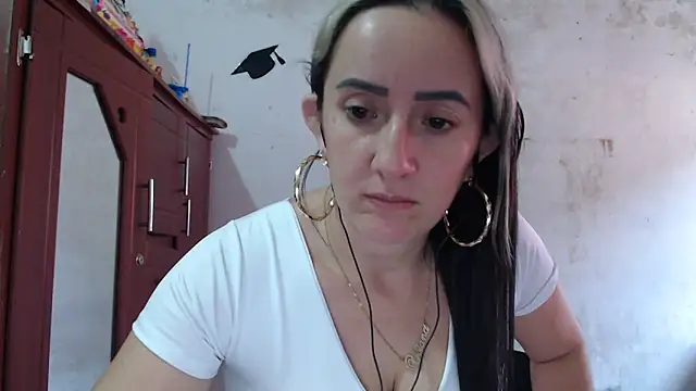 DeepAnal07 online show from February 13, 2026, 4:14 pm