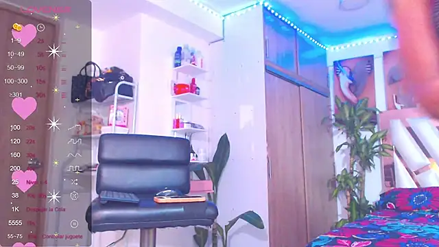 Hotgiirl 1 online show from March 26, 2026, 7:41 pm