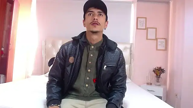 Snapshot of ryan_maxy chatting on January 23, 2025, 12:30 pm ryan maxy online show from January 23, 2025, 12:30 pm