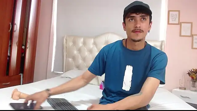 Snapshot of ryan_maxy chatting on January 25, 2025, 6:35 pm ryan maxy online show from January 25, 2025, 6:35 pm