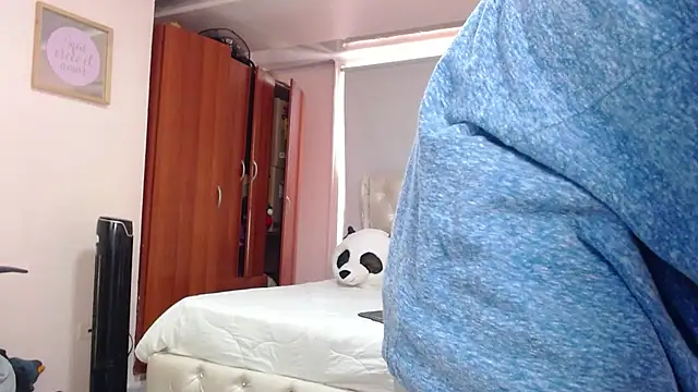 Snapshot of ryan_maxy chatting on February 7, 2025, 4:35 pm ryan maxy online show from February 7, 2025, 4:35 pm