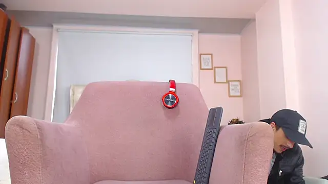 Snapshot of ryan_maxy chatting on February 25, 2025, 12:34 pm ryan maxy online show from February 25, 2025, 12:34 pm