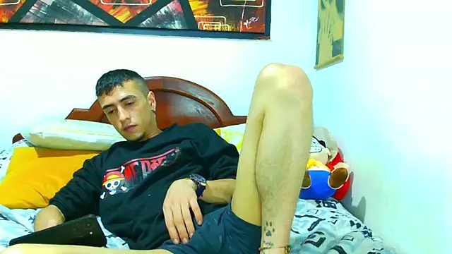 Snapshot of ryan_maxy chatting on October 22, 2025, 2:39 pm ryan maxy online show from October 22, 2025, 2:39 pm