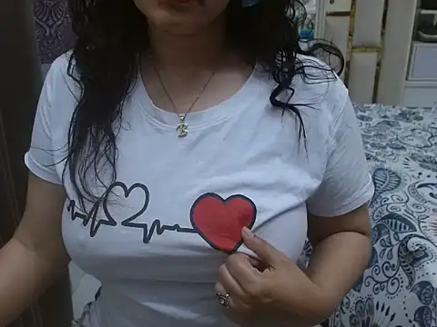 Lovelywife786 online show from June 21, 2026, 10:51 am