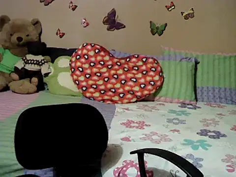 Snapshot of Mia_Rein chatting on February 17, 2025, 1:21 pm Mia Rein online show from February 17, 2025, 1:21 pm