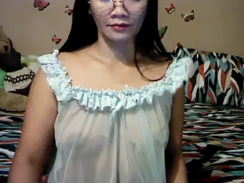 Snapshot of Mia_Rein chatting on March 21, 2025, 9:56 am Mia Rein online show from March 21, 2025, 9:56 am