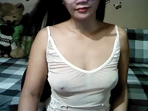 Snapshot of Mia_Rein chatting on October 26, 2025, 3:12 am Mia Rein online show from October 26, 2025, 3:12 am