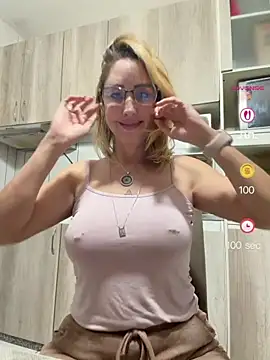 RAIRAsexy online show from July 24, 2026, 9:57 pm