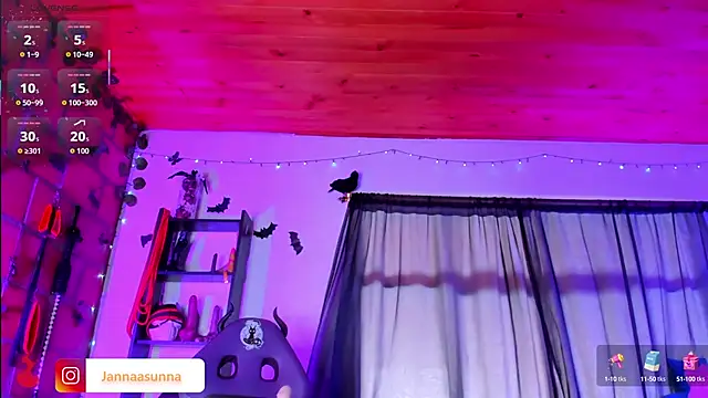 EmmaRusso online show from September 28, 2025, 9:20 pm