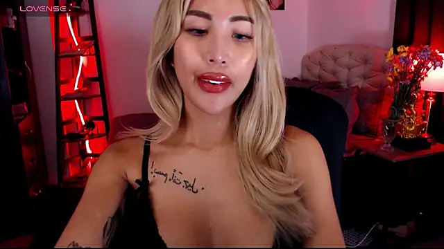Snapshot of BunnieAngel chatting on December 20, 2024, 1:14 am BunnieAngel online show from December 20, 2024, 1:14 am