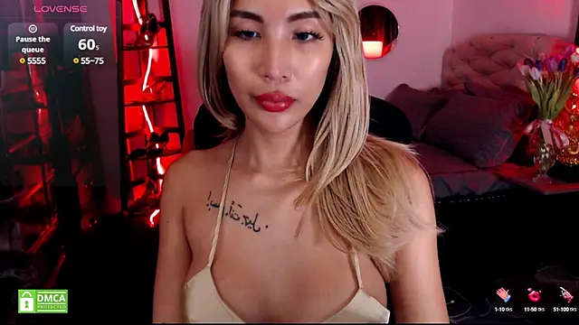 Snapshot of BunnieAngel chatting on January 30, 2025, 1:44 am BunnieAngel online show from January 30, 2025, 1:44 am