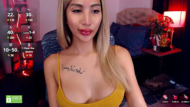 Snapshot of BunnieAngel chatting on March 5, 2025, 6:01 am BunnieAngel online show from March 5, 2025, 6:01 am