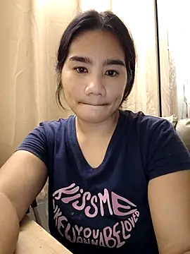 Snapshot of Kissy07 chatting on October 4, 2025, 3:26 am Kissy07 online show from October 4, 2025, 3:26 am