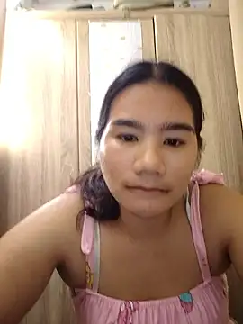 Snapshot of Kissy07 chatting on October 8, 2025, 10:35 am Kissy07 online show from October 8, 2025, 10:35 am