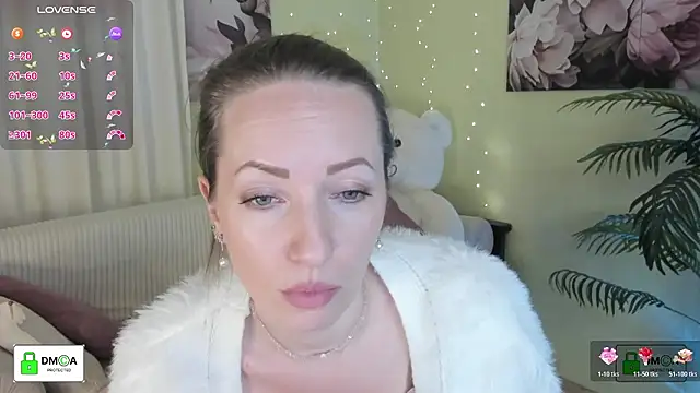 Queenymel online show from February 26, 2026, 4:39 pm