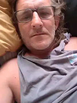 Snapshot of shhhoot73 chatting on March 29, 2026, 2:11 am shhhoot73 online show from March 29, 2026, 2:11 am