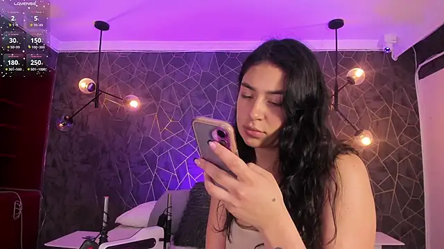 dayra angels online show from October 26, 2025, 6:36 pm