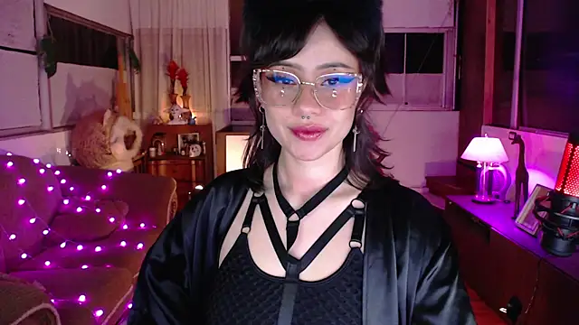 Aquamarinebubble online show from October 15, 2025, 3:06 am