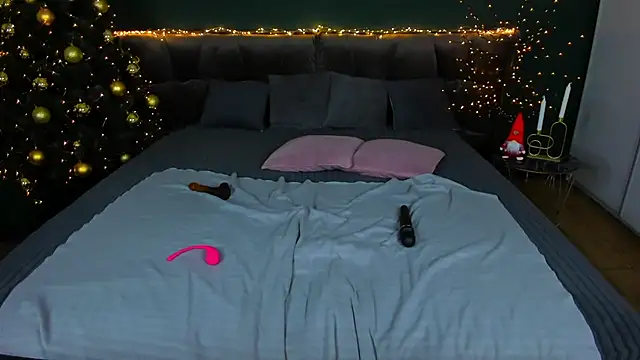 Kamilla Hot online show from December 5, 2025, 6:33 am