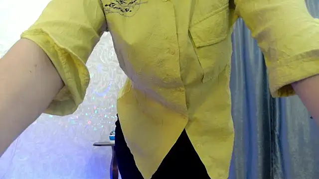 Snapshot of elenaza chatting on October 11, 2025, 5:22 pm elenaza online show from October 11, 2025, 5:22 pm