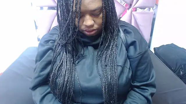 morenahott1 online show from November 17, 2025, 11:38 am