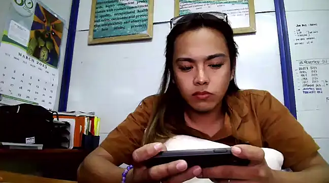 Your PrettyGirlxxx online show from March 5, 2025, 6:12 am