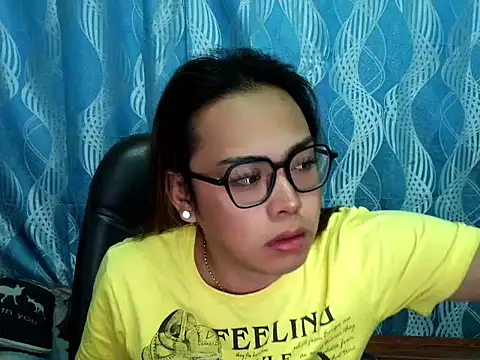 Your PrettyGirlxxx online show from September 13, 2025, 6:13 am