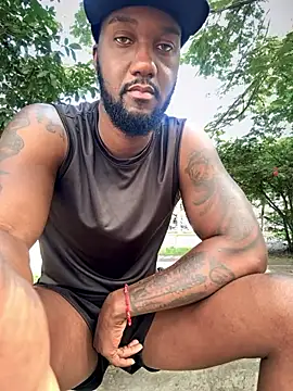 blackdrey18 online show from December 1, 2025, 2:44 pm