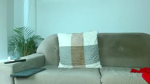 Robyn Miller online show from October 9, 2025, 12:58 pm