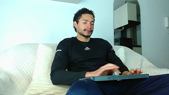 Robyn Miller online show from October 10, 2025, 2:16 pm