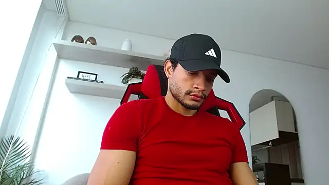 Robyn Miller online show from October 11, 2025, 7:01 pm