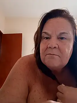 Snapshot of Yaya_Mineira chatting on January 11, 2025, 5:29 pm Yaya Mineira online show from January 11, 2025, 5:29 pm
