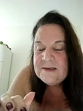 Snapshot of Yaya_Mineira chatting on September 18, 2025, 5:48 pm Yaya Mineira online show from September 18, 2025, 5:48 pm