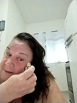 Snapshot of Yaya_Mineira chatting on September 26, 2025, 12:25 am Yaya Mineira online show from September 26, 2025, 12:25 am
