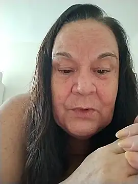 Snapshot of Yaya_Mineira chatting on January 19, 2026, 3:27 pm Yaya Mineira online show from January 19, 2026, 3:27 pm