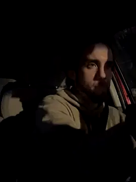 KcCumz19 online show from November 28, 2025, 9:56 am