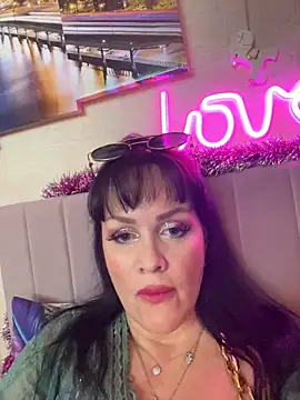 Lolaley2 online show from February 9, 2026, 3:16 pm