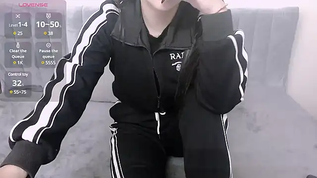 Snapshot of kichigirl chatting on March 5, 2025, 2:03 am kichigirl online show from March 5, 2025, 2:03 am