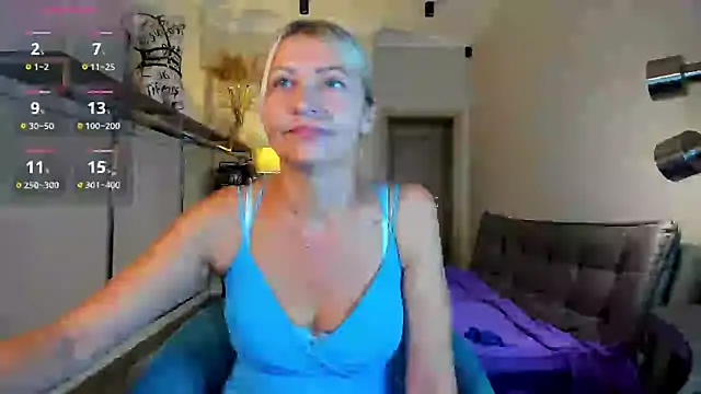 Snapshot of ZoeGrant chatting on September 14, 2025, 6:51 pm ZoeGrant online show from September 14, 2025, 6:51 pm