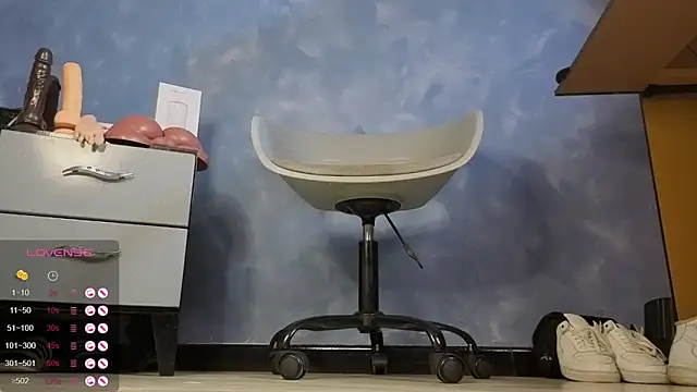 TomLover 12 online show from January 31, 2026, 11:58 pm