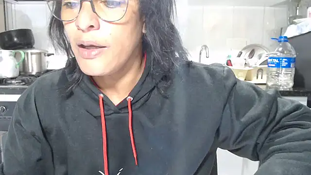 kateleyagrey online show from December 14, 2025, 11:26 am