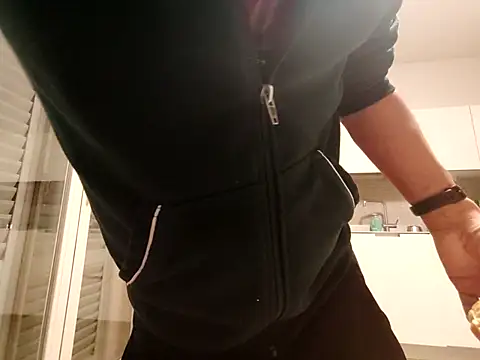 Snapshot of PepeCharlie27 chatting on April 2, 2026, 8:06 pm PepeCharlie27 online show from April 2, 2026, 8:06 pm