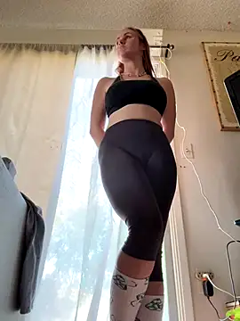 ClumsyLink online show from December 4, 2025, 9:56 pm